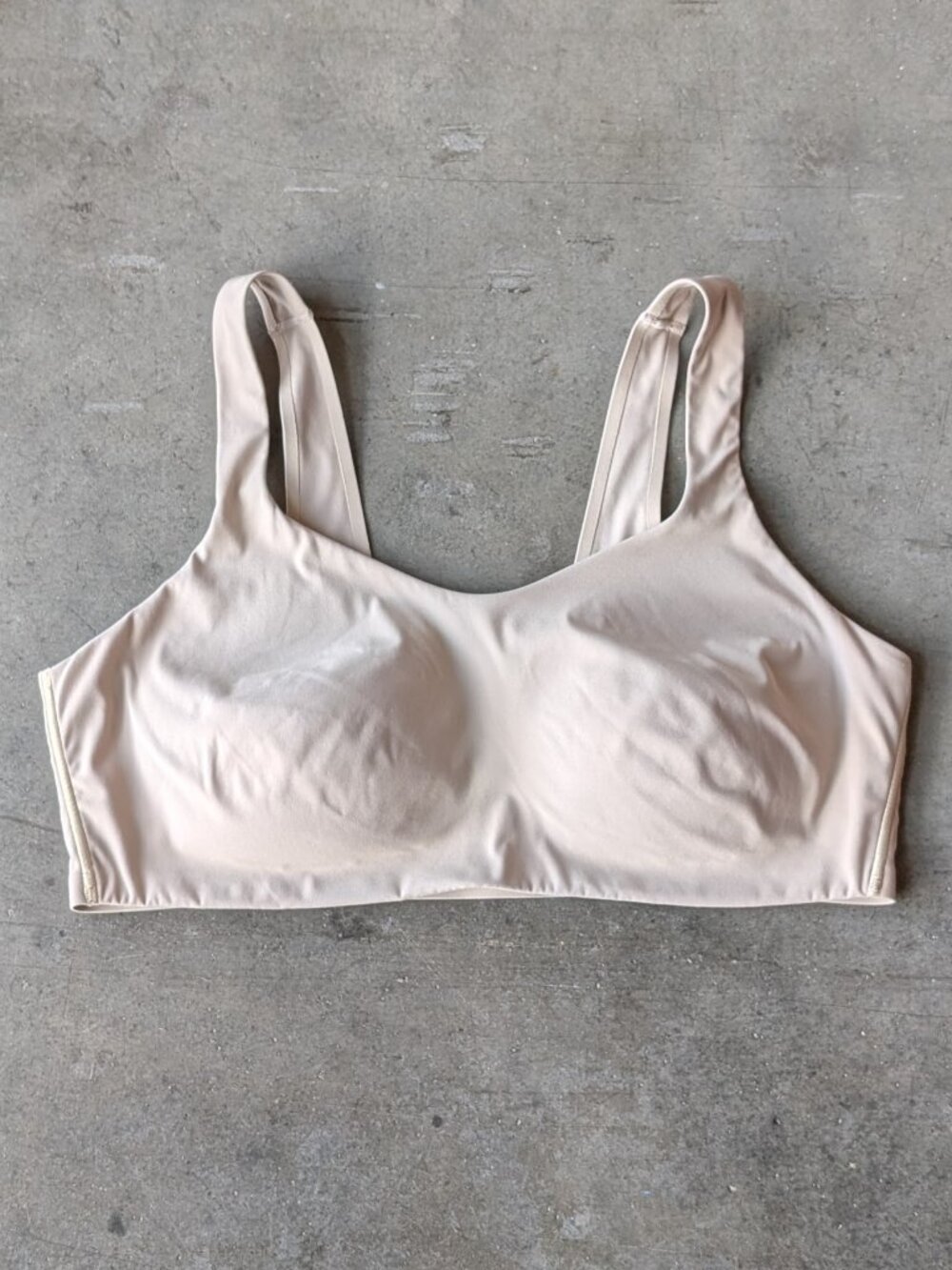 HUUG Daily Embrace Pullover Bra in Stone size XL